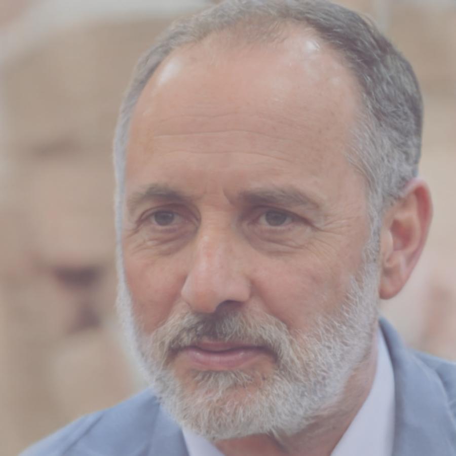 Konstantin Weberling, Senior Investment Strategist